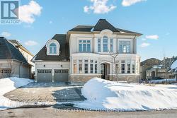 62 SILVER STERLING CRESCENT  Vaughan, ON L4H 4C5