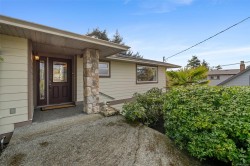 567 Prince Robert Dr  View Royal, BC V9B 1E1