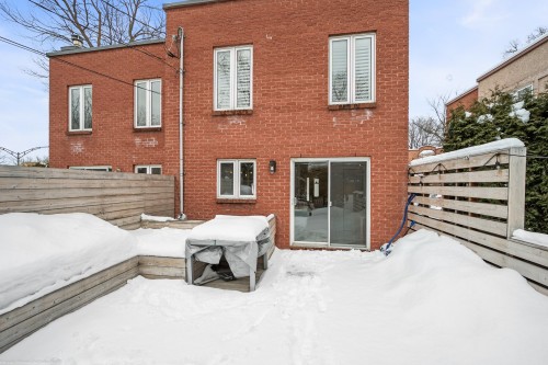 Face arrière - 3182 Boul. St-Martin E., Laval (Duvernay), QC - Outdoor With Exterior