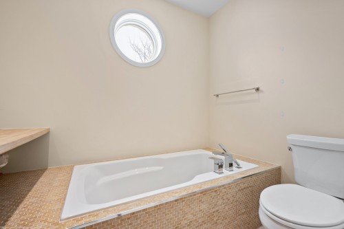 Chambre à coucher - 3182 Boul. St-Martin E., Laval (Duvernay), QC - Indoor Photo Showing Bathroom