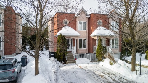 Façade - 3182 Boul. St-Martin E., Laval (Duvernay), QC - Outdoor With Facade