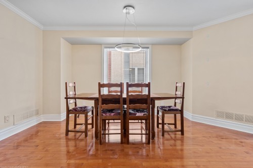 Salle à manger - 3182 Boul. St-Martin E., Laval (Duvernay), QC - Indoor Photo Showing Dining Room