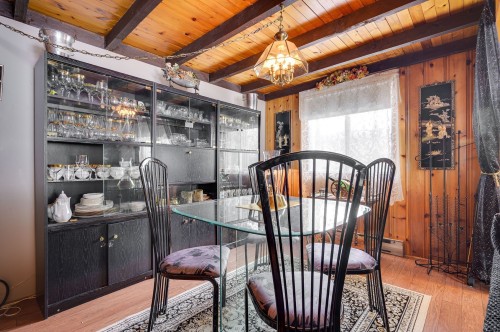 Salle à manger - 330 Rue De L'Edelweiss, Sainte-Agathe-Des-Monts, QC - Indoor Photo Showing Dining Room
