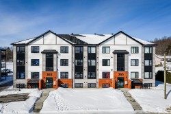 365 Rue Adams E.  Richmond, QC J0B 2H0