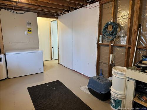 44 Lansdowne Crt, Riverview, NB 