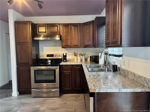 44 Lansdowne Crt, Riverview, NB 