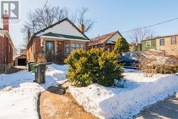 85 KINGS PARK BOULEVARD  Toronto, ON M4J 2C2