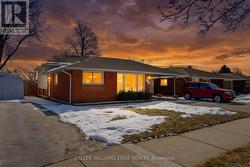 2426 TAIT AVENUE  Burlington, ON L7P 1H1