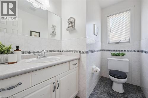 663 Heathcliffe Place, Waterloo, ON - Indoor Photo Showing Bathroom