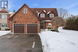 74 OLD YONGE STREET  Aurora, ON L4G 6C7