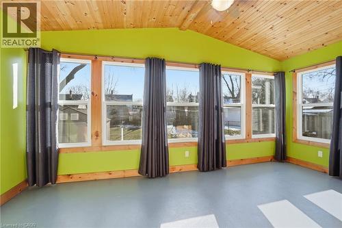 176 Adair Avenue N, Hamilton, ON - Indoor Photo Showing Other Room