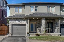 257 CURRELL AVENUE  Ottawa, ON K1Z 7J5