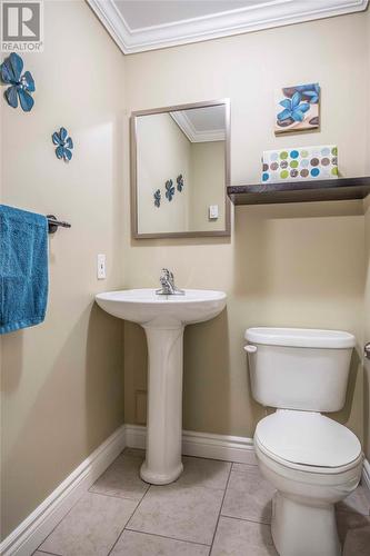 Main floor bathroom - 34 Blackstrap Path, Conception Bay South, NL - Indoor Photo Showing Bathroom