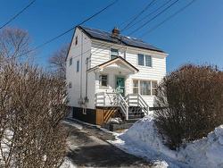 178 Victoria Road  Dartmouth, NS B3A 1V9