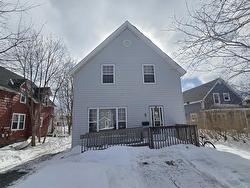 5 Byng Street  Glace Bay, NS B1A 3G9
