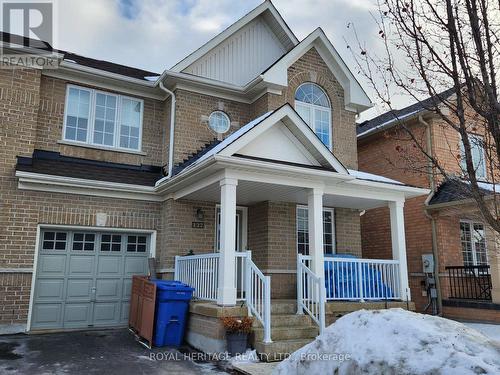 127 KNAPTON DRIVE  Newmarket (Woodland Hill), ON L3X 3B3