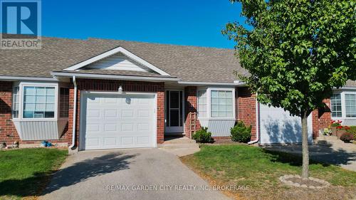 11 - 162 First Street, Welland (Lincoln/Crowland), ON - Outdoor