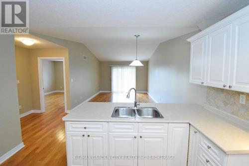 11 - 162 First Street, Welland (Lincoln/Crowland), ON - Indoor Photo Showing Kitchen With Double Sink