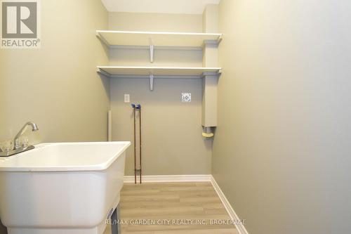 11 - 162 First Street, Welland (Lincoln/Crowland), ON - Indoor With Storage
