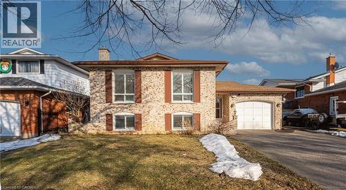 14 EAGLESON Drive  St. Catharines, ON L2M 7J4