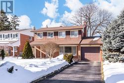 48 RAVENCLIFF CRESCENT  Toronto, ON M1T 1R8