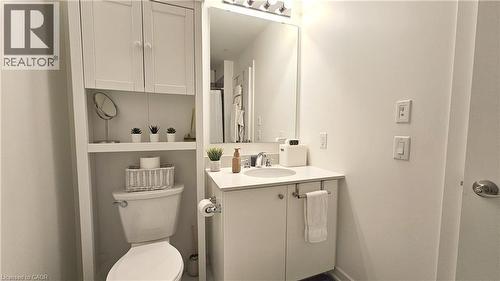 247 Northfield Drive E Unit# 507, Waterloo, ON - Indoor Photo Showing Bathroom