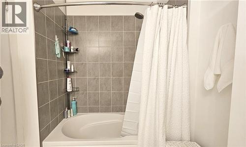 247 Northfield Drive E Unit# 507, Waterloo, ON - Indoor Photo Showing Bathroom