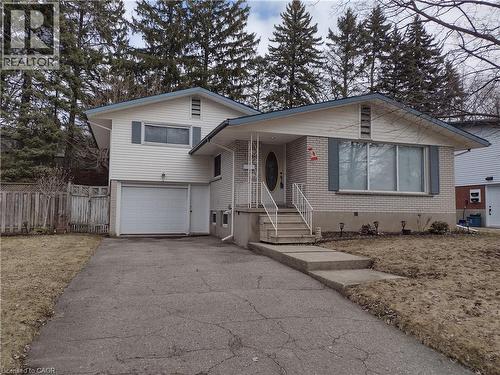 132 FOREST HILL Drive  Kitchener, ON N2M 4G3