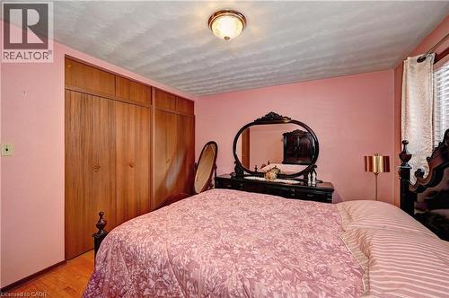 132 Forest Hill Drive, Kitchener, ON - Indoor Photo Showing Bedroom