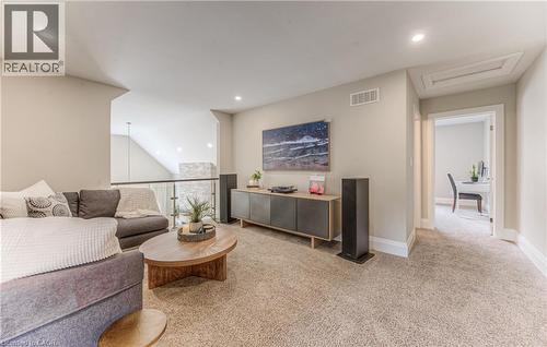 905 Old Cottage Court, Kitchener, ON - Indoor