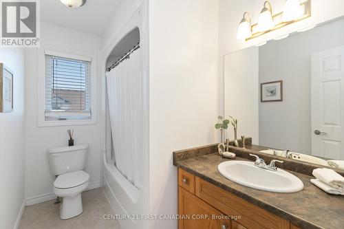 1 Watson Crescent, Central Elgin, ON - Indoor Photo Showing Bathroom