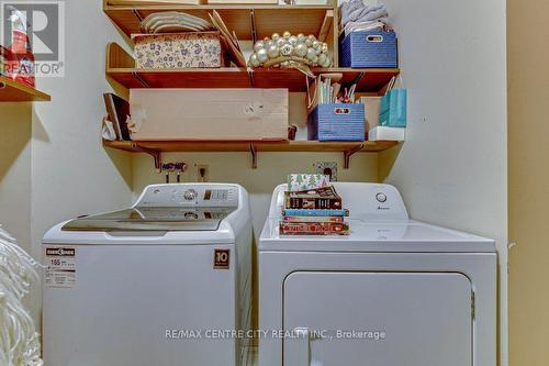 203 - 549 Ridout Street N, London East (East F), ON - Indoor Photo Showing Laundry Room