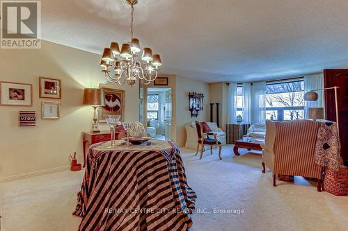 203 - 549 Ridout Street N, London East (East F), ON - Indoor Photo Showing Bedroom