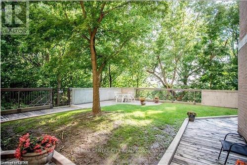 203 - 549 Ridout Street N, London East (East F), ON - Outdoor
