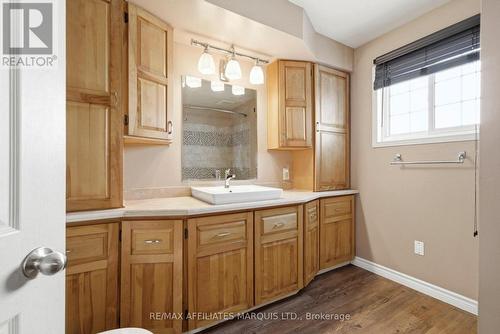 25 Dunbar Avenue, Cornwall, ON - Indoor Photo Showing Bathroom