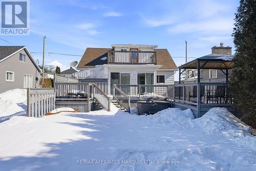 25 Dunbar Avenue, Cornwall, ON - Outdoor With Deck Patio Veranda