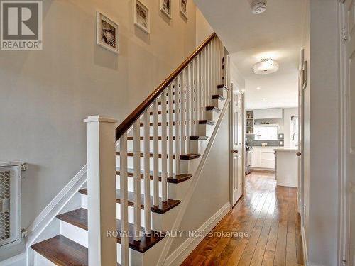 1070 Lindsay Drive, Oakville, ON - Indoor Photo Showing Other Room
