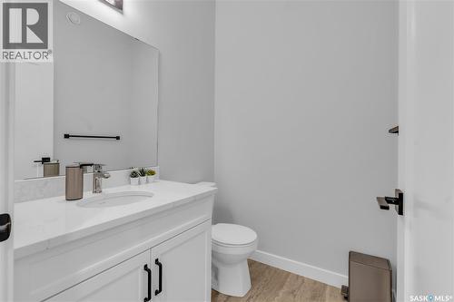 319 Dziadyk Bend, Saskatoon, SK - Indoor Photo Showing Bathroom