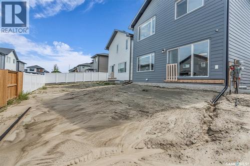 319 Dziadyk Bend, Saskatoon, SK - Outdoor