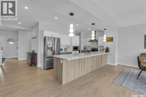 319 Dziadyk Bend, Saskatoon, SK - Indoor Photo Showing Kitchen With Upgraded Kitchen