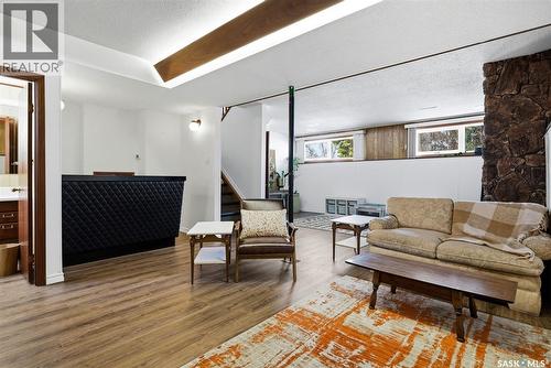 26 Mill Bay, Regina, SK - Indoor Photo Showing Living Room