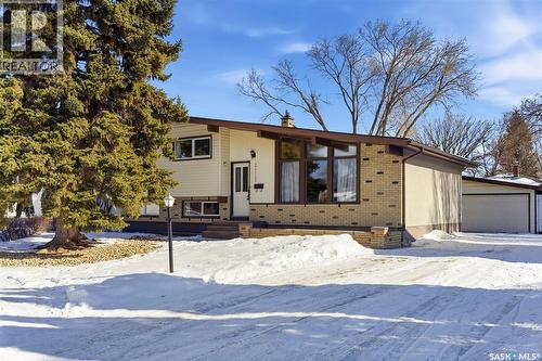 26 Mill Bay, Regina, SK - Outdoor