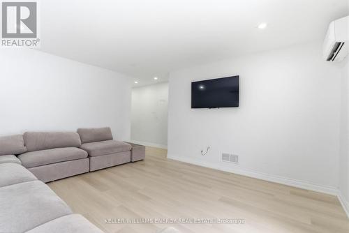 2 Ontario Street, Ajax (Central), ON - Indoor Photo Showing Living Room