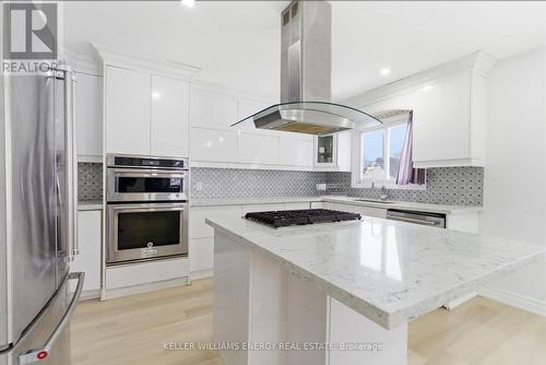 2 Ontario Street, Ajax (Central), ON - Indoor Photo Showing Kitchen With Upgraded Kitchen