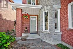 591 PLANTATION GATE Newmarket, ON L3X 2C2