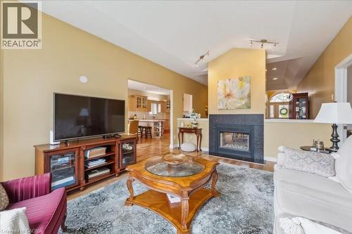 23 Mount Royal Place, Cambridge, ON - Indoor Photo Showing Living Room With Fireplace