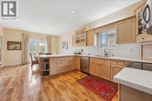 23 Mount Royal Place, Cambridge, ON - Indoor Photo Showing Kitchen