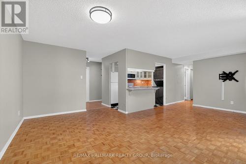705 - 141 Somerset Street W, Ottawa, ON - Indoor