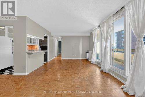 705 - 141 Somerset Street W, Ottawa, ON - Indoor Photo Showing Other Room