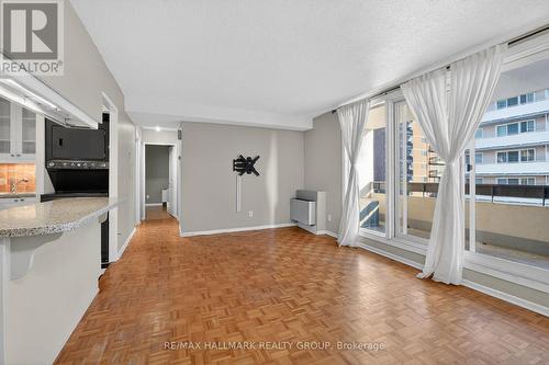 705 - 141 Somerset Street W, Ottawa, ON - Indoor